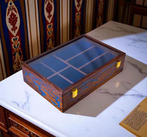 Wooden_Display_Case_With_Glass_Top