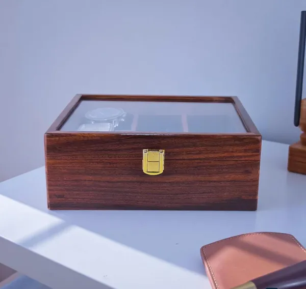 Wooden_Watch_And_Sunglasses_Display_Box_With_Glass_Top
