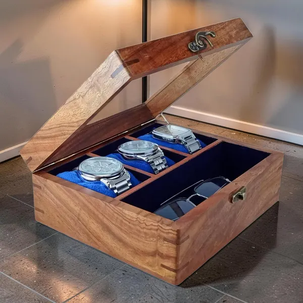 Wooden_Display_Case_For_Watches_And_Sunglasses