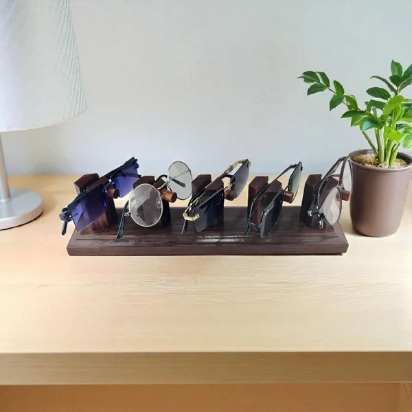 Wooden_Sunglasses_Display_Stand