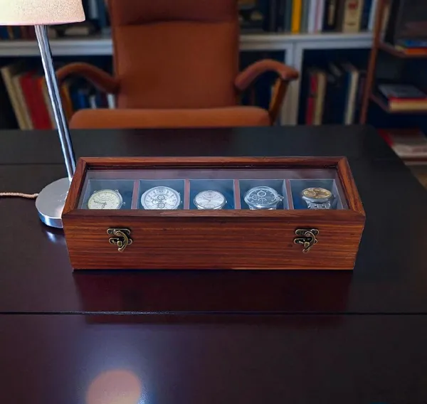 Wooden_Watch_Display_Box