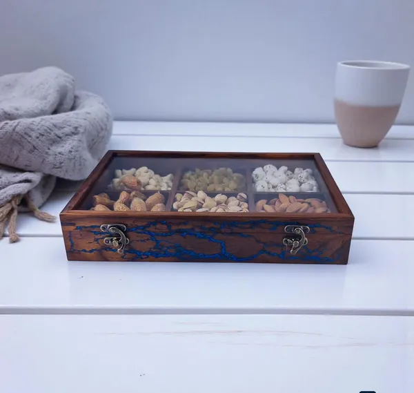 Wooden_Dry_Fruit_Box_With_Epoxy_Inlay