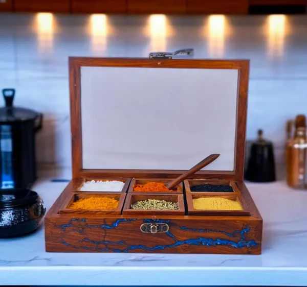 Wooden_Spice_Box_With_Glass_Lid