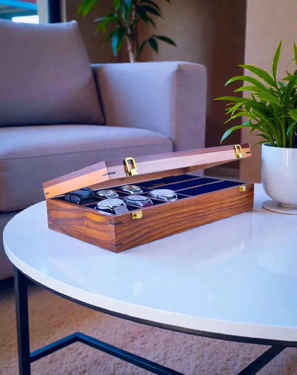 Wooden_Watch_Display_Box_With_Glass_Lid