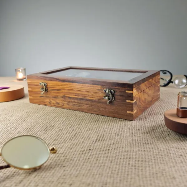 Wooden_Watch_Display_Box_With_Glass_Top