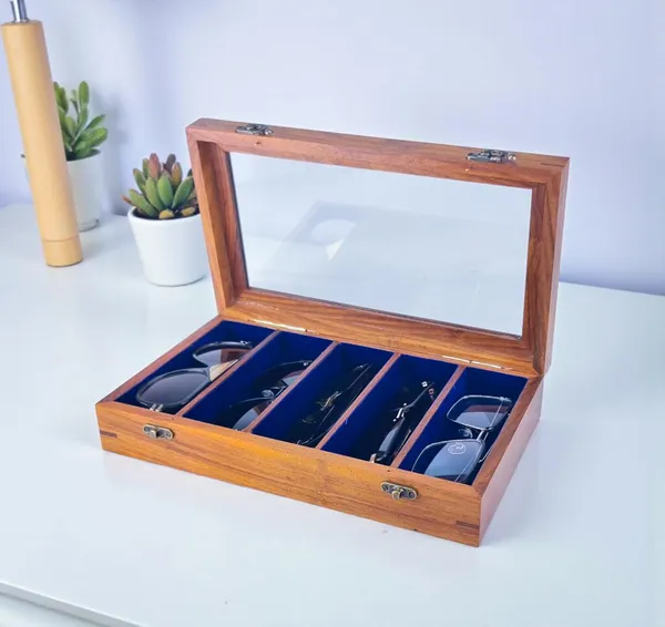 Wooden_Eyewear_Storage_Box_With_Glass_Display_Top