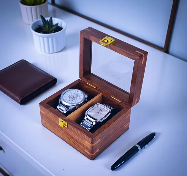 Wooden_Watch_Display_Box_With_Glass_Top