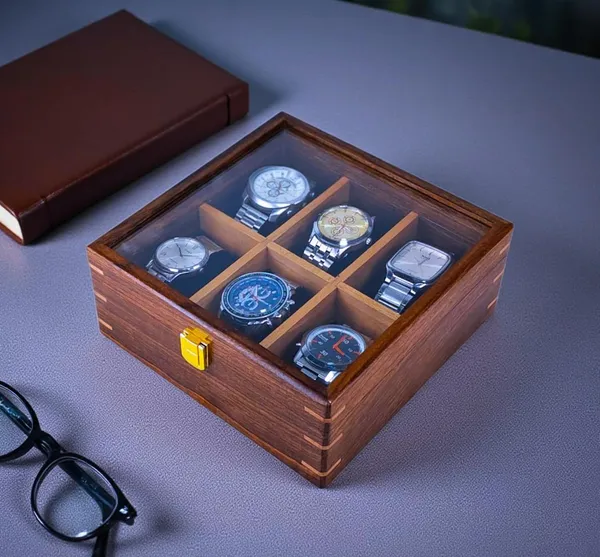 Wooden_Watch_Display_Box_With_Glass_Lid
