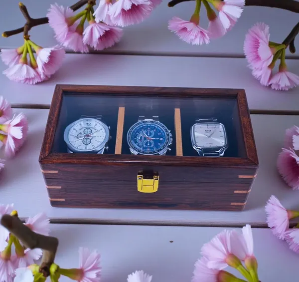 Wooden_Watch_Display_Box