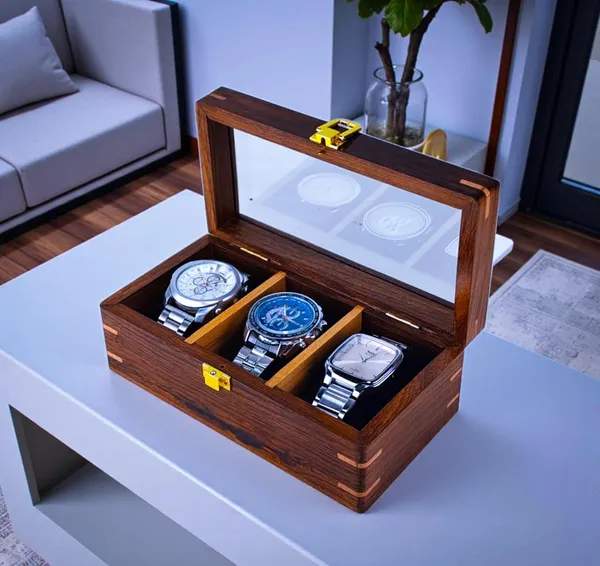 Wooden_Watch_Display_Box
