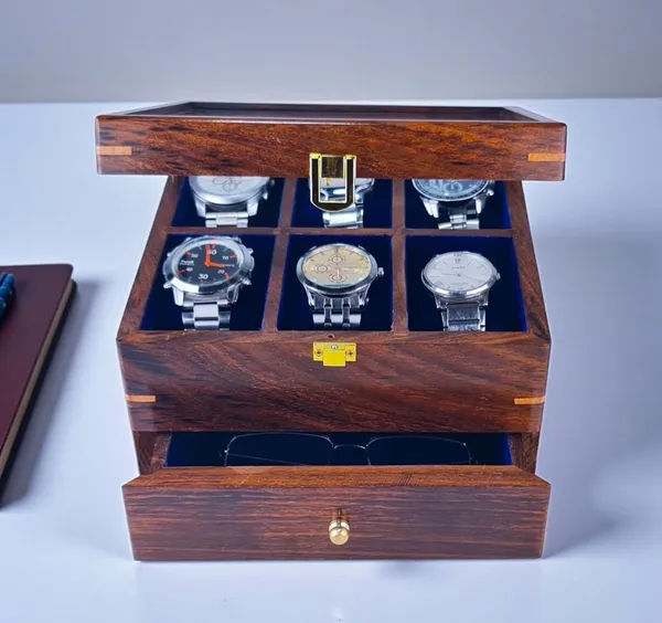 Wooden_Watch_Display_Box_With_Glass_Top