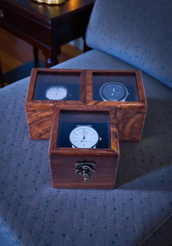 Watch_Display_Box_With_Glass_Top
