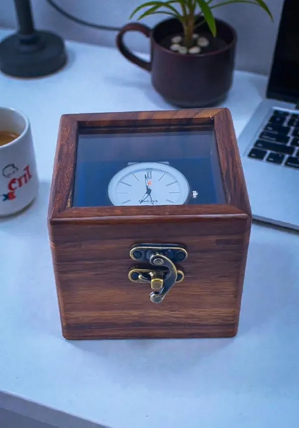 Wooden_Watch_Display_Box