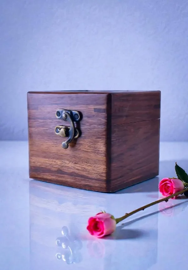 Wooden_Watch_Display_Box