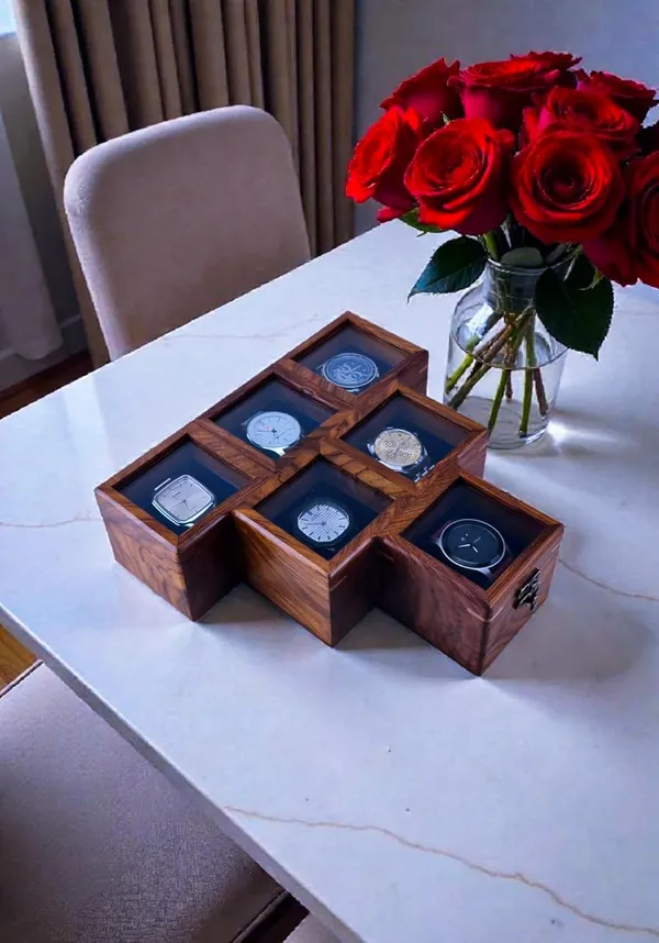 Wooden_Watch_Storage_Box