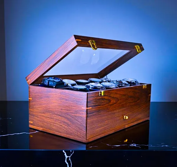 Wooden_Watch_Display_Case