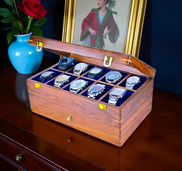 Wooden_Watch_Display_Case