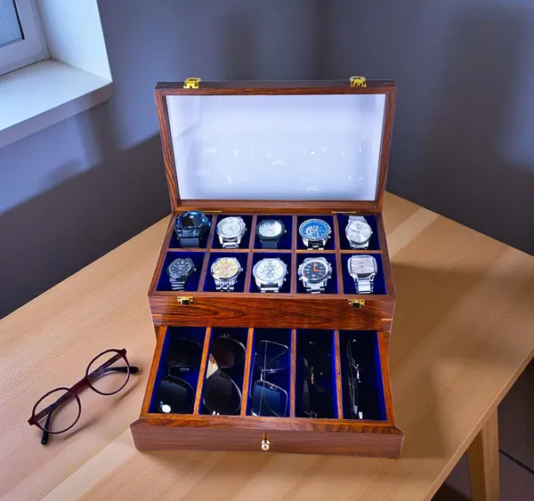 Wooden_Watch_Display_Case