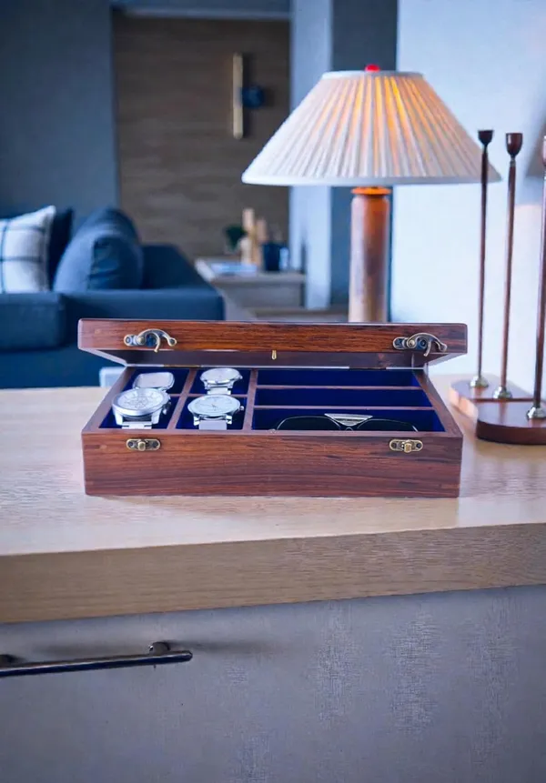 Watch_And_Sunglasses_Organizer_Box