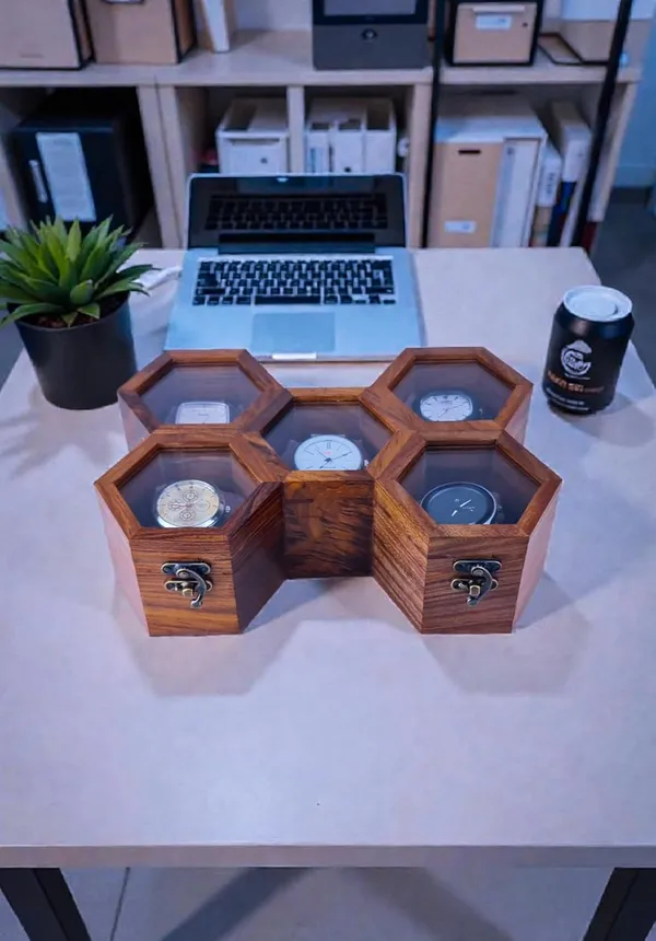 Wooden_Watch_Storage_Box