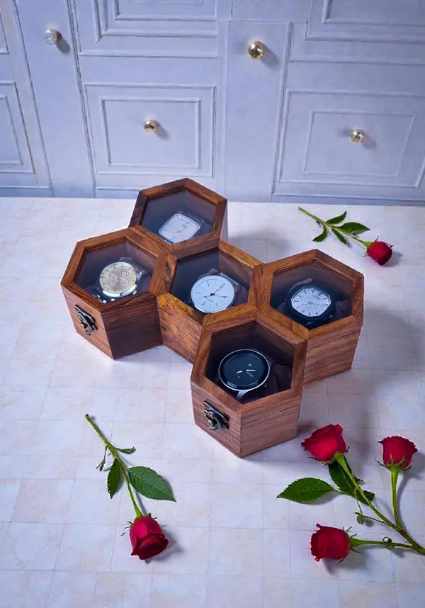Wooden_Watch_Storage_Box