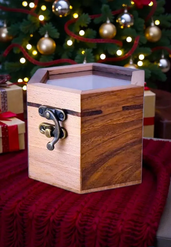 Wooden_Watch_Box_With_Glass_Top
