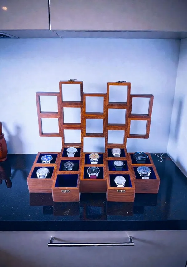 Wooden_Watch_Storage_Box_With_Glass_Lid