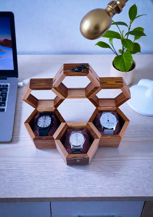 Wooden_Watch_Box_With_Display_Stand