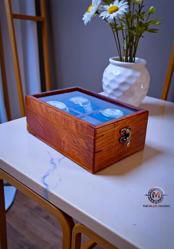 Wooden_Watch_Box_With_Glass_Top