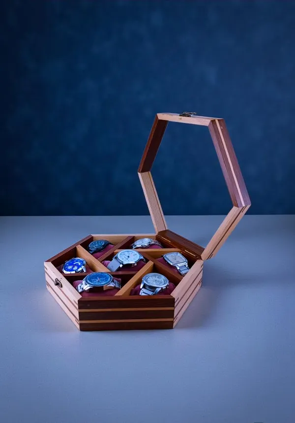 Wooden_Watch_Box_With_7_Compartments