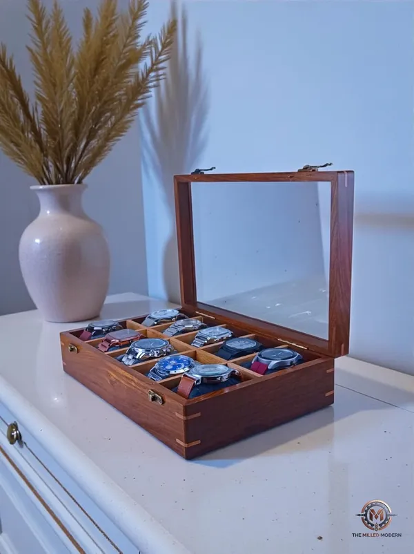 Wooden_Watch_Box_With_Glass_Lid