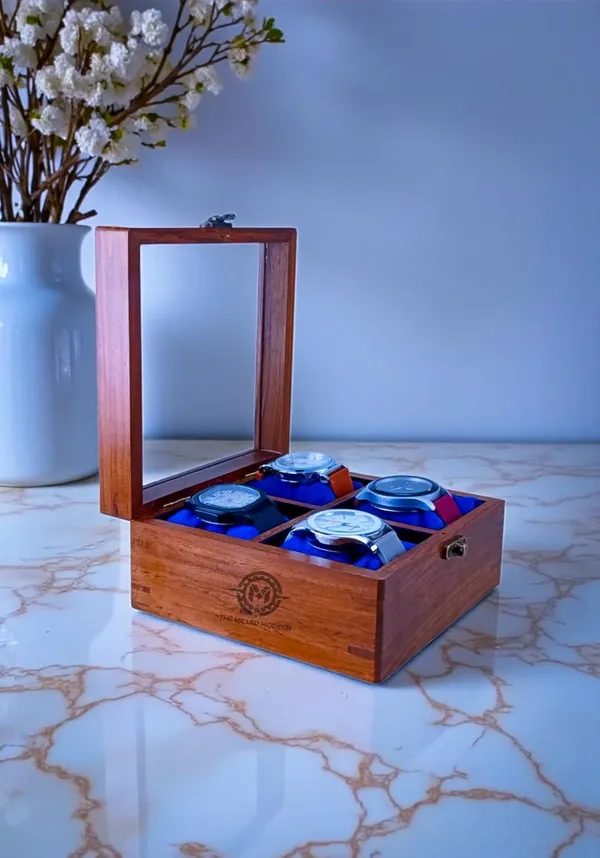 Wooden_Watch_Box_With_Glass_Top