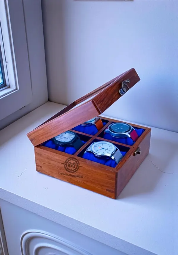 Wooden_Watch_Box_With_Glass_Top