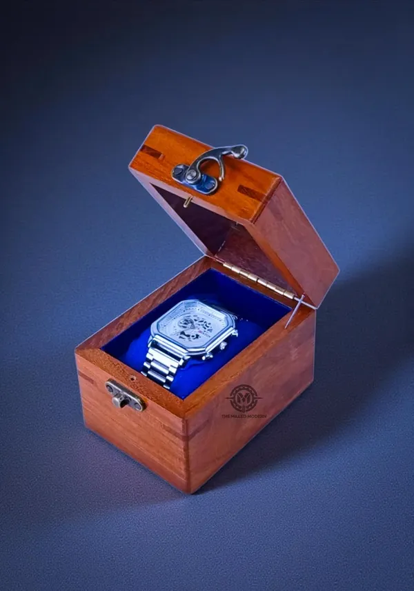 Wooden_Watch_Box_With_Glass_Window