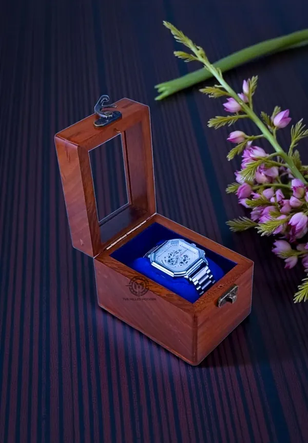 Wooden_Watch_Box_With_Glass_Window