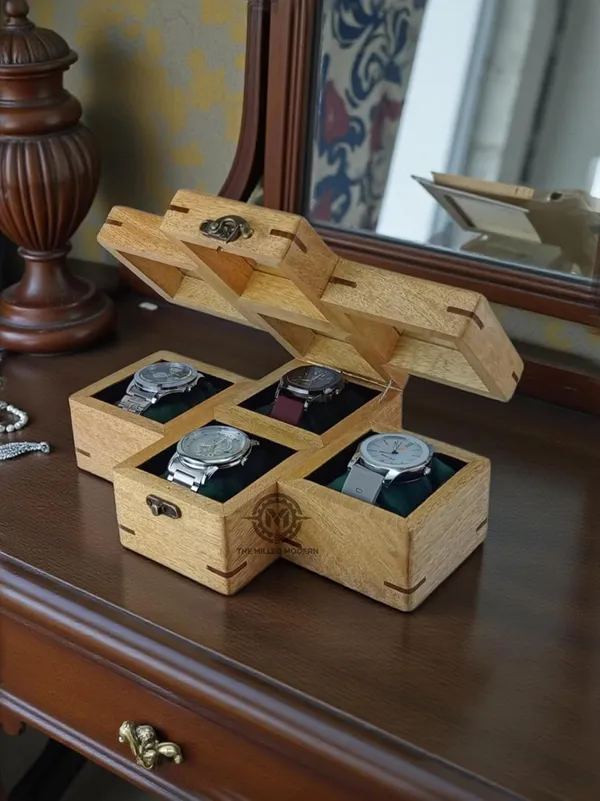 Wooden_Watch_Box_With_Glass_Display_Window
