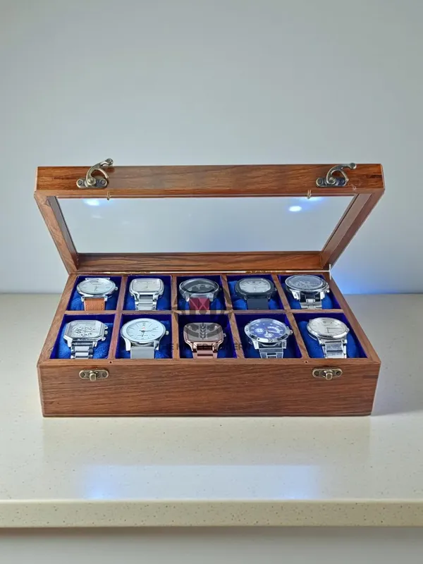 Wooden_Watch_Box_With_Glass_Display