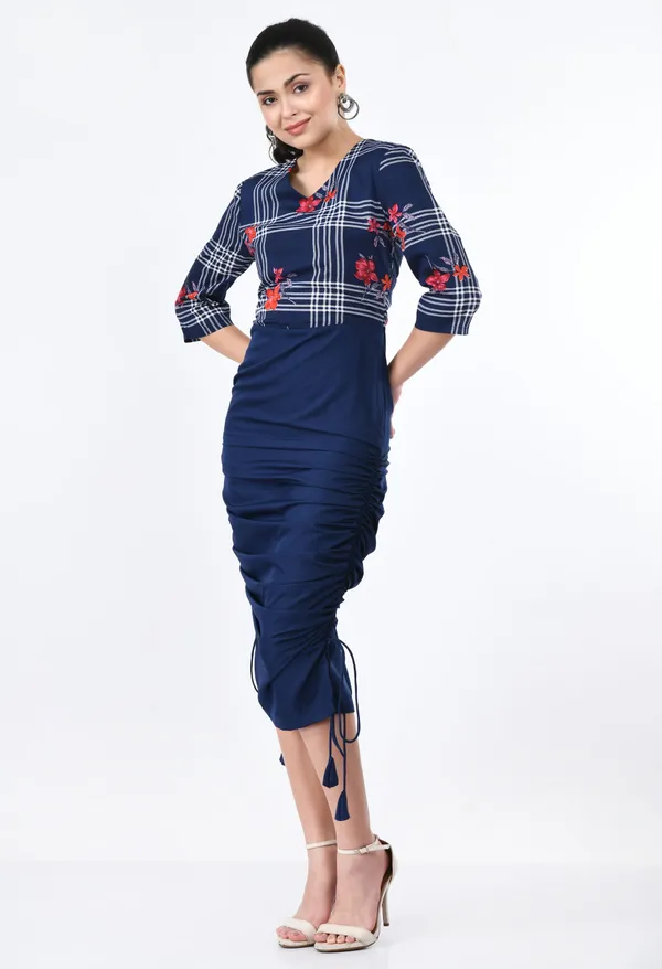 Navy_Blue_Printed_Ruched_Midi_Dress_With_Drawstring_Detail_For_Women