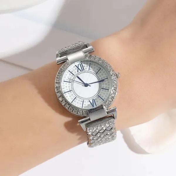 Silver_Alloy_Steel_Premium_Analog_Watch_For_Women