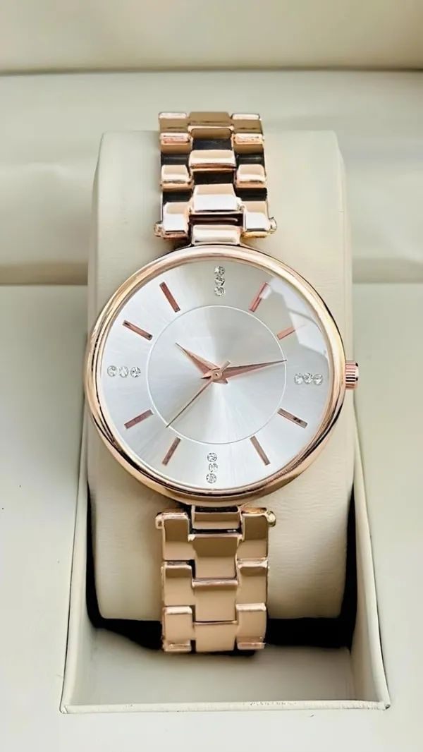 Rose_Gold_Stainless_Steel_Premium_Analog_Watch_For_Women