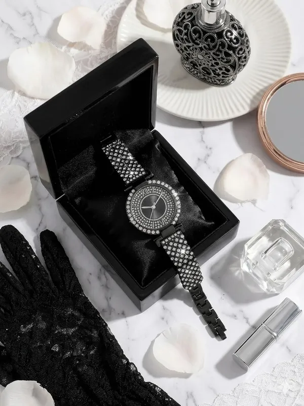 Black_Alloy_Steel_Premium_Analog_Watch_For_Women