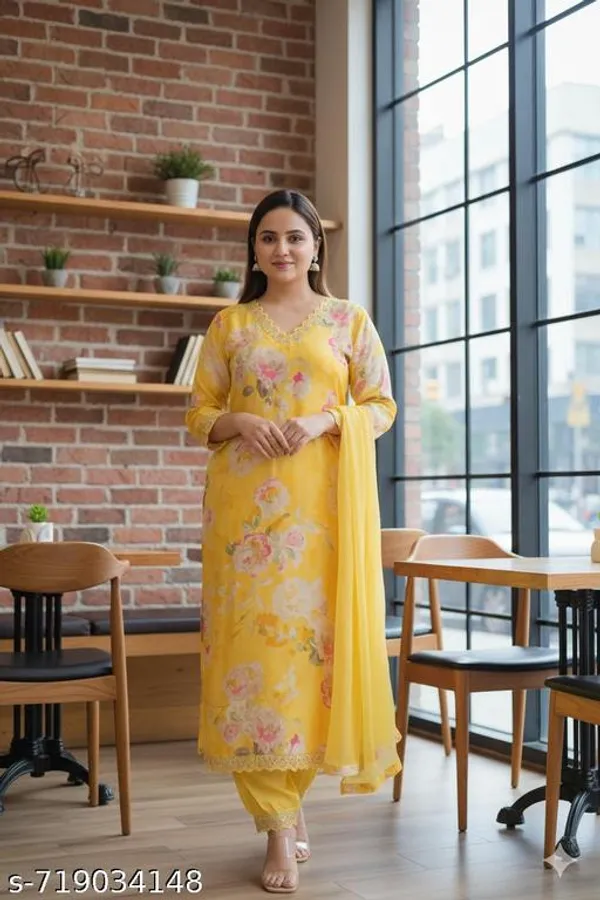 Women_Printed_And_Lace_Kurta_With_Trousers_With_Dupatta
