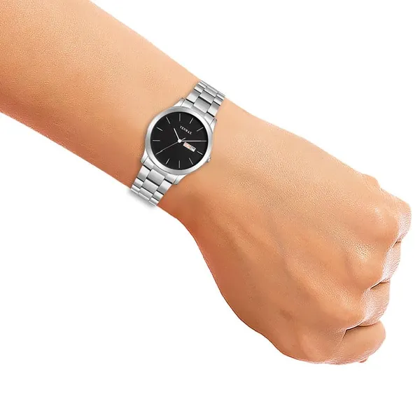 Dusto_Quartz_1136_Day_Date_Black_Dial_Steel_Analog_Watch_For_Men
