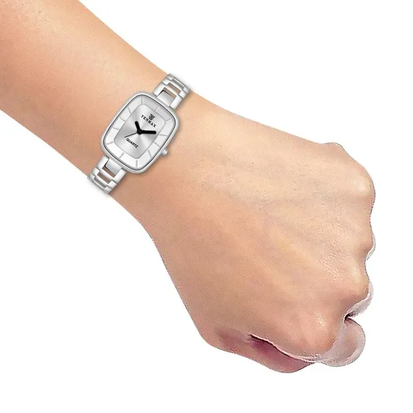 Steeluxe_Quartz_Analog_1038