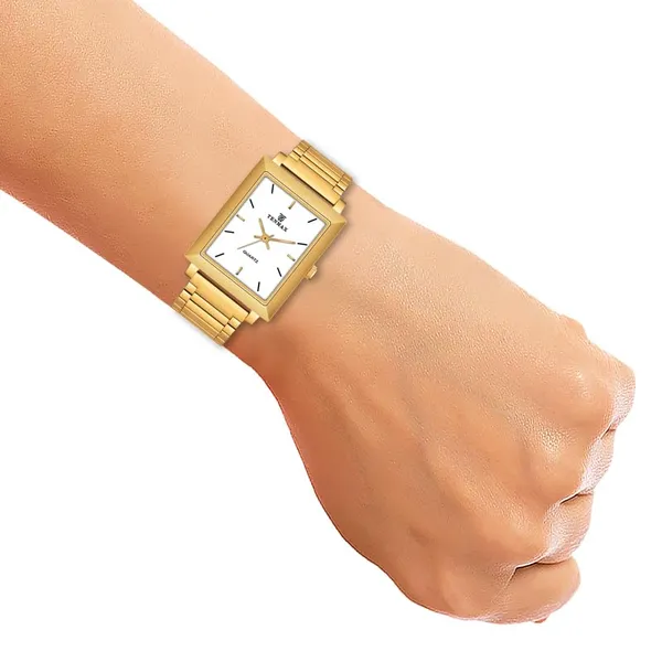 Quartz_553_Watch