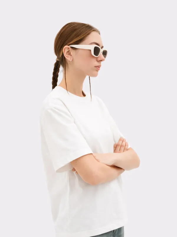 White_Cotton_With_Round_Neck_Casual_Wear_Oversized_T_Shirt_For_Women