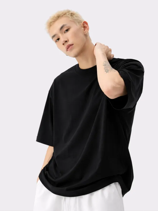 Black_Cotton_Streetwear_Style_Oversized_T_Shirt_For_Men