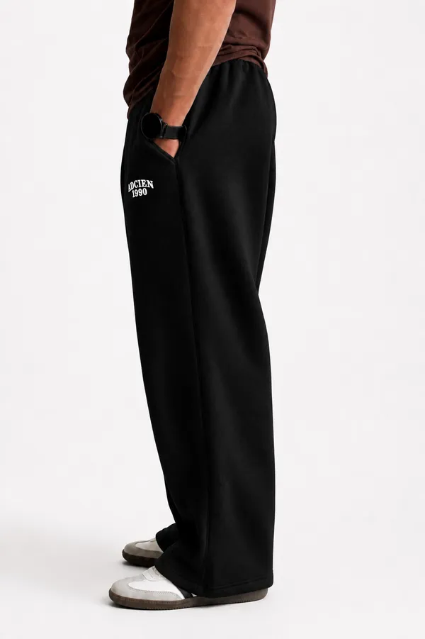Unisex_Relaxed_Fit_Black_Trousers