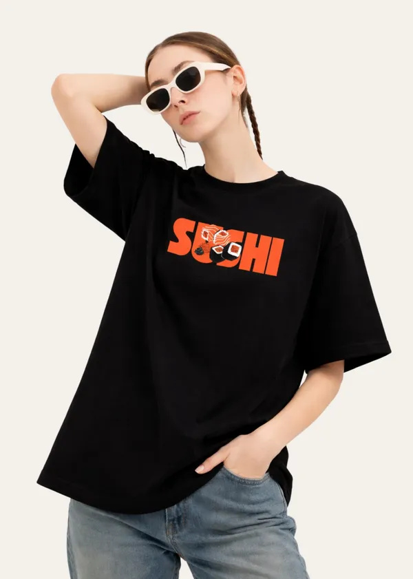 Black_Sochi_Graphic_Print_Oversized_T_Shirt_For_Women