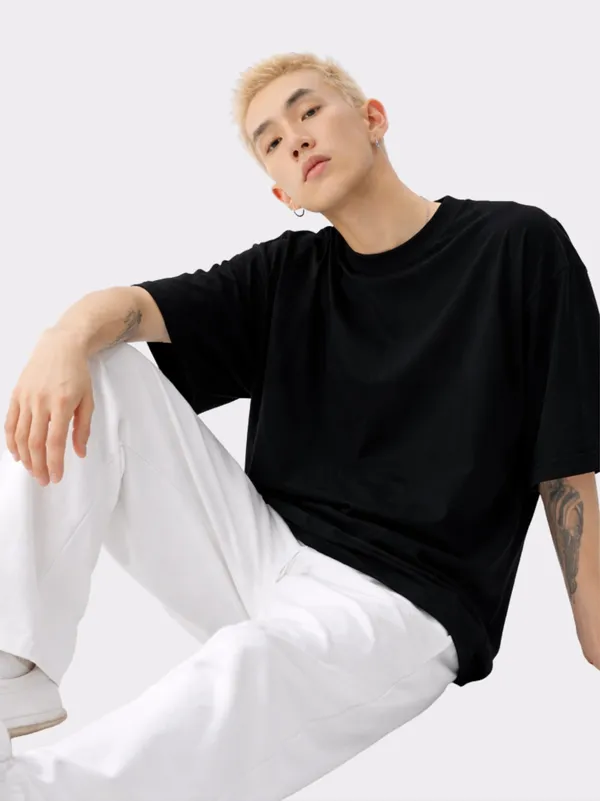 Black_Cotton_Streetwear_Style_Oversized_T_Shirt_For_Men